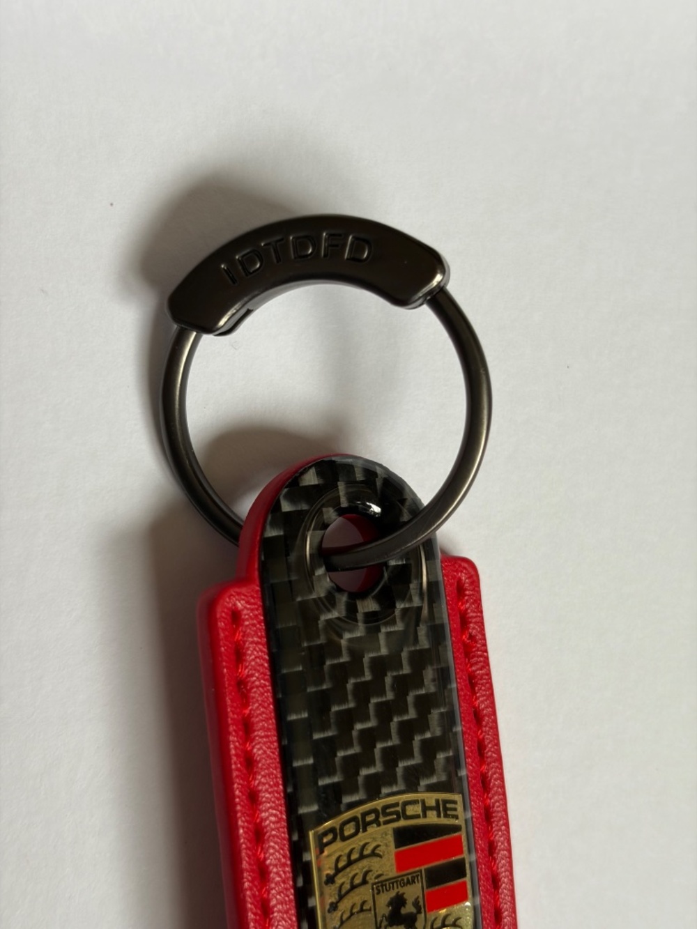 Carbon Fiber Key Ring Porsche red - Picture 6 of 6